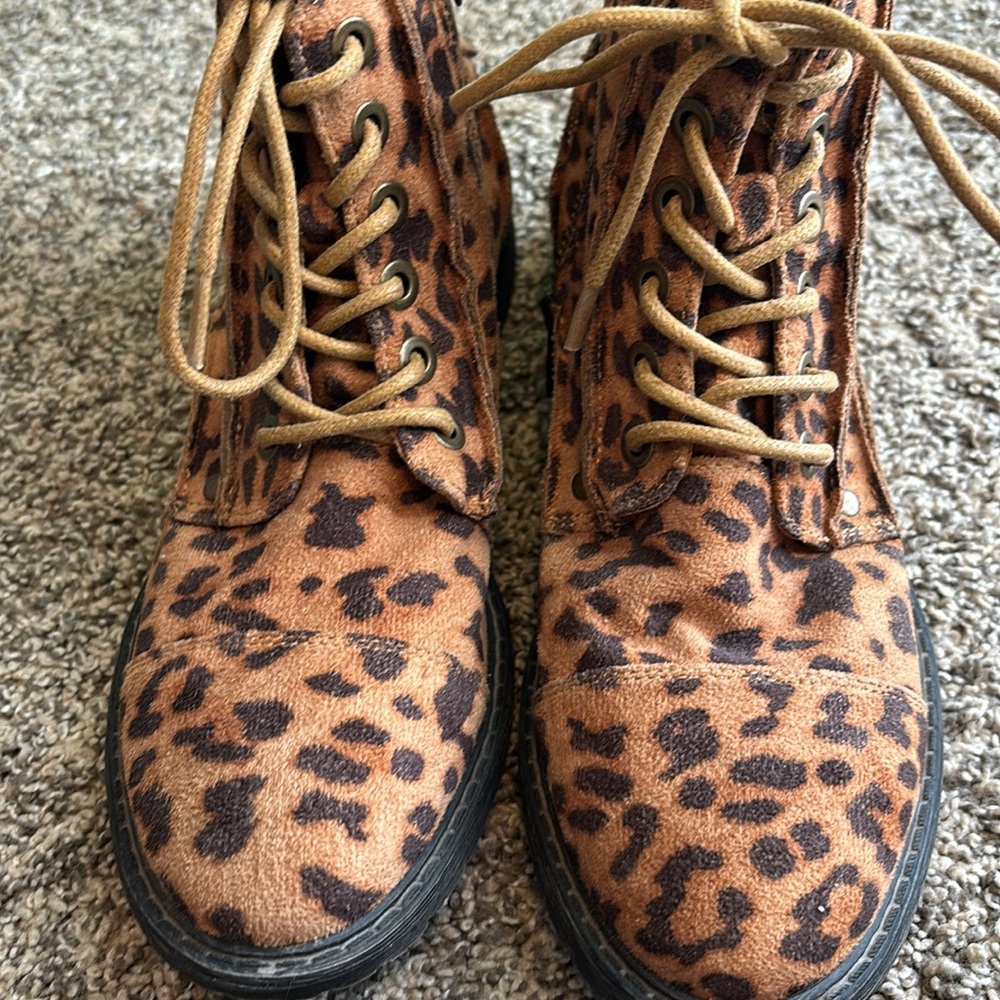 Billabong Leopard Print Lace and Zip Booties - Picture 12 of 12
